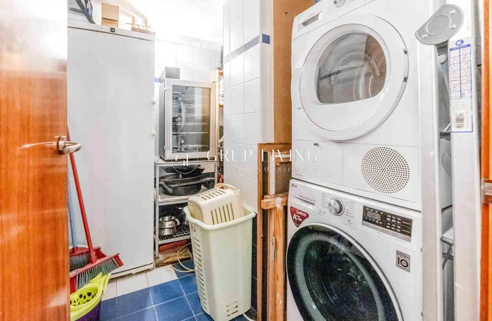 Wohnung zum Verkauf in Sitges mit Klimaanlage, Heizung und Privatgarten