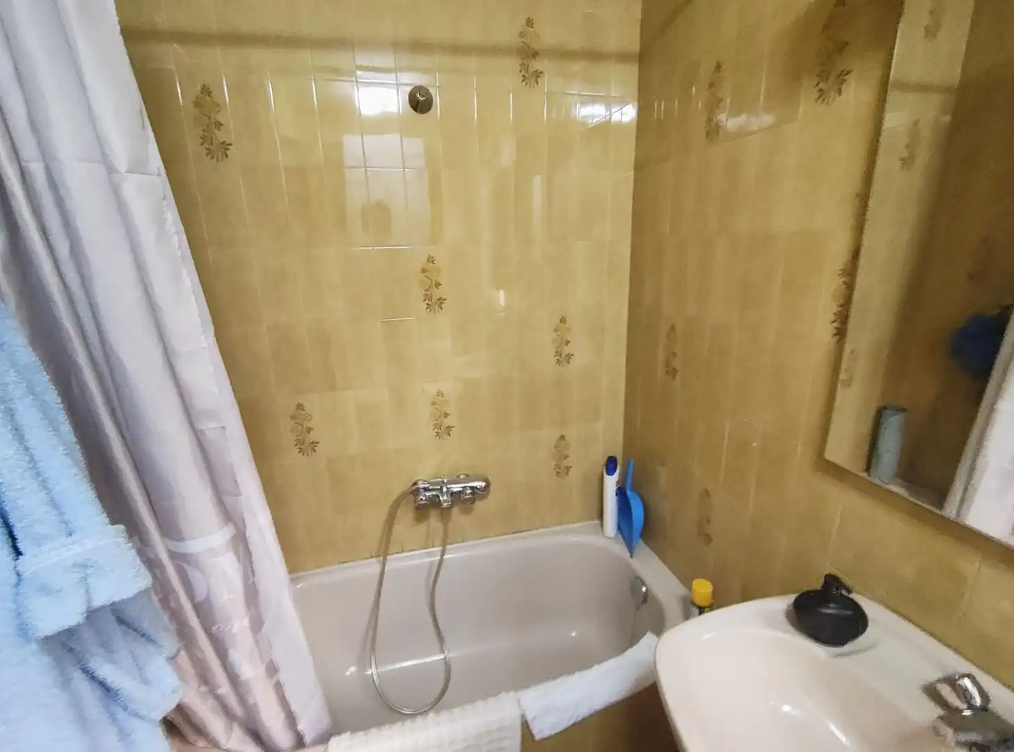 Badezimmer von Wohnung zum Verkauf in Valladolid mit Heizung, Terrasse und Möbliert