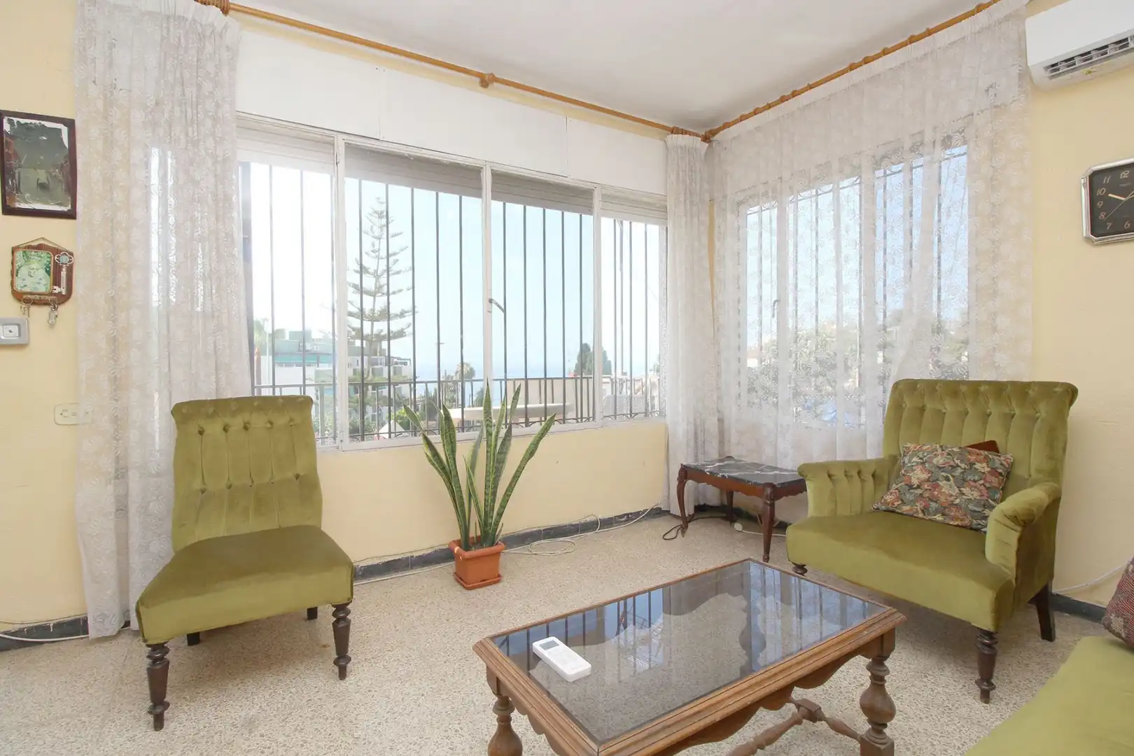 Sala d'estar de Casa o xalet en venda en Rincón de la Victoria amb Aire condicionat, Calefacció i Jardí privat
