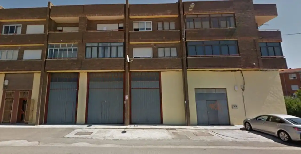 Vista exterior de Apartament en venda en Hospital de Órbigo amb Calefacció, Terrassa i Moblat