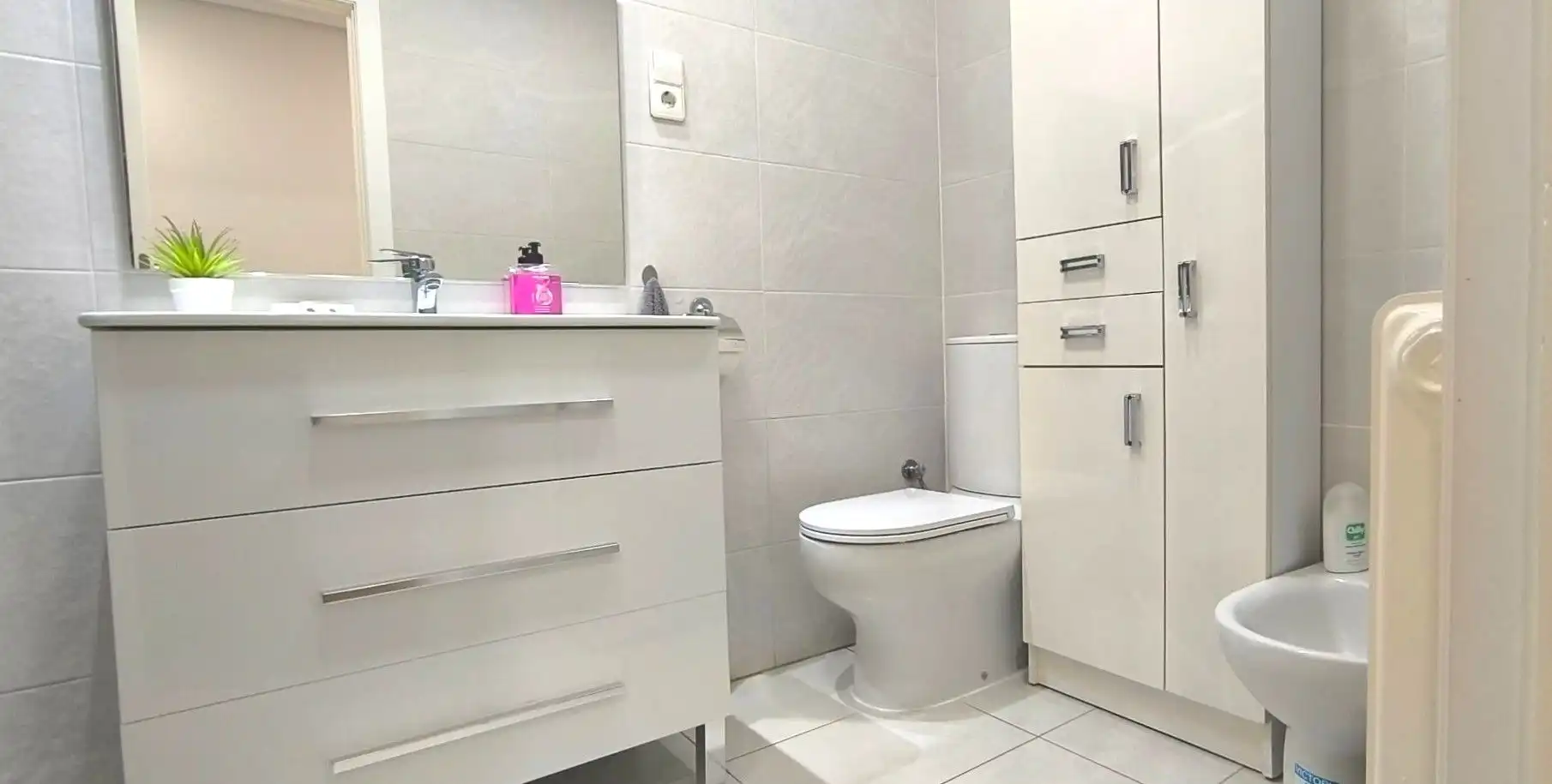 Bathroom of Flat for sale in  Logroño  with Heating and Terrace