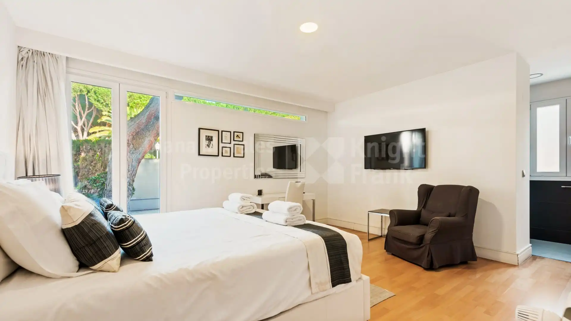 Habitación de Casa o chalet en venta en Marbella con Aire acondicionado, Jardín privado y Terraza