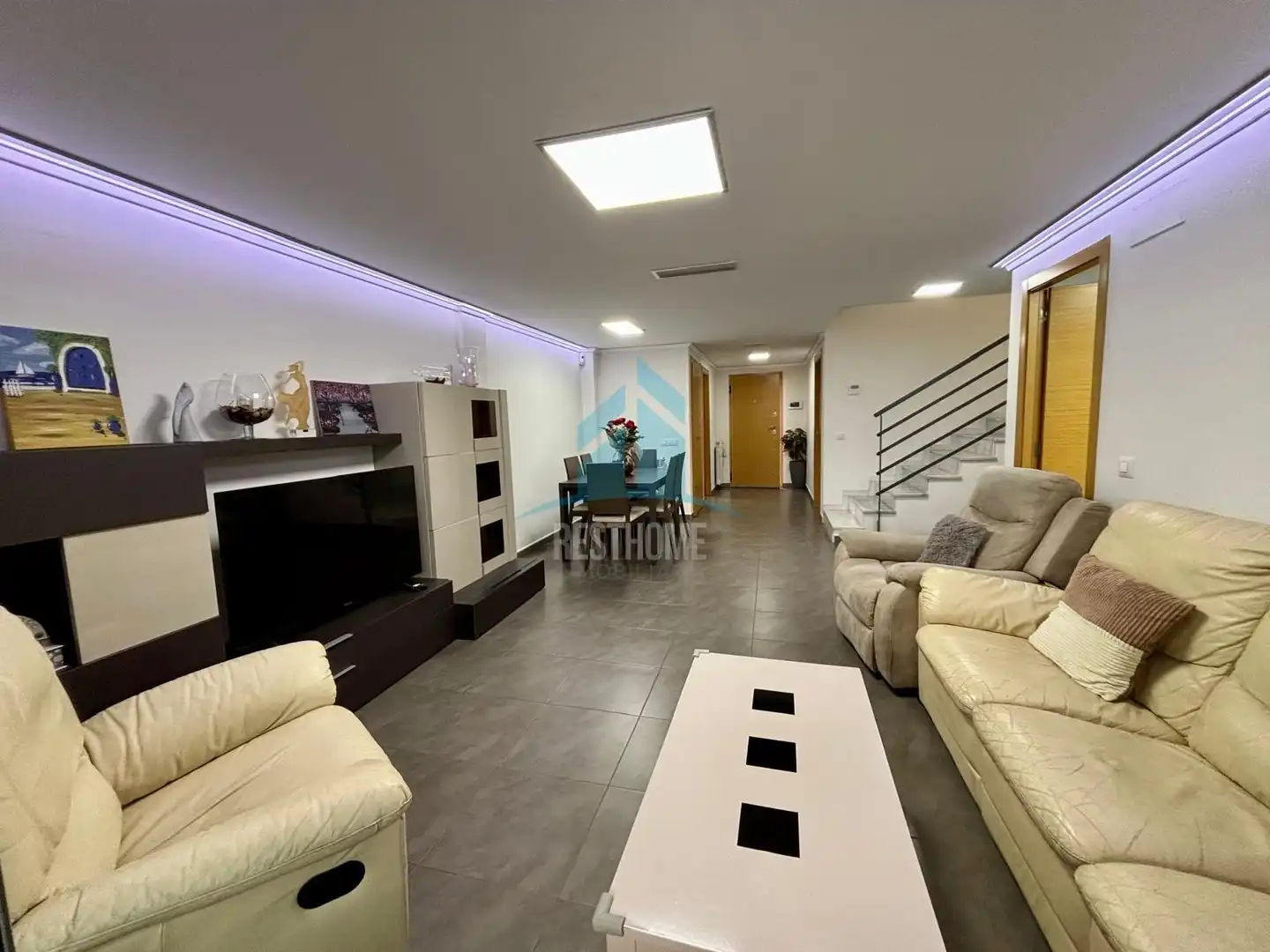 Sala d'estar de Casa adosada en venda en Daimús amb Aire condicionat, Calefacció i Jardí privat