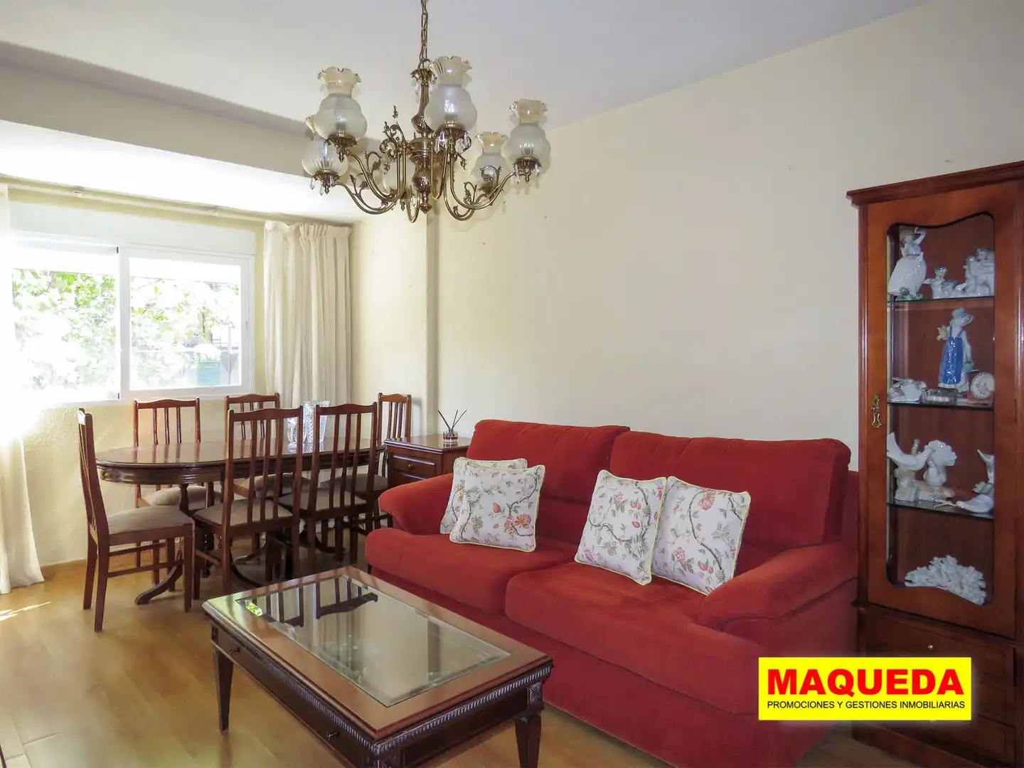Piso con ascensor en venta en Calle Mayor