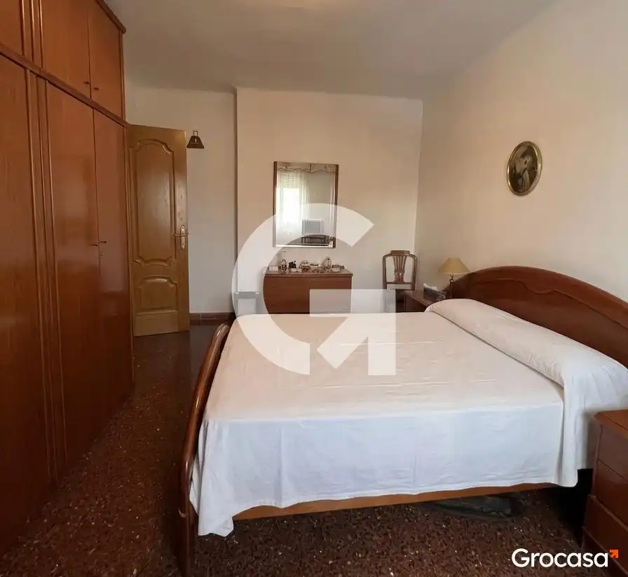 Habitación de Piso en venta en Cornellà de Llobregat con Aire acondicionado, Amueblado y Horno