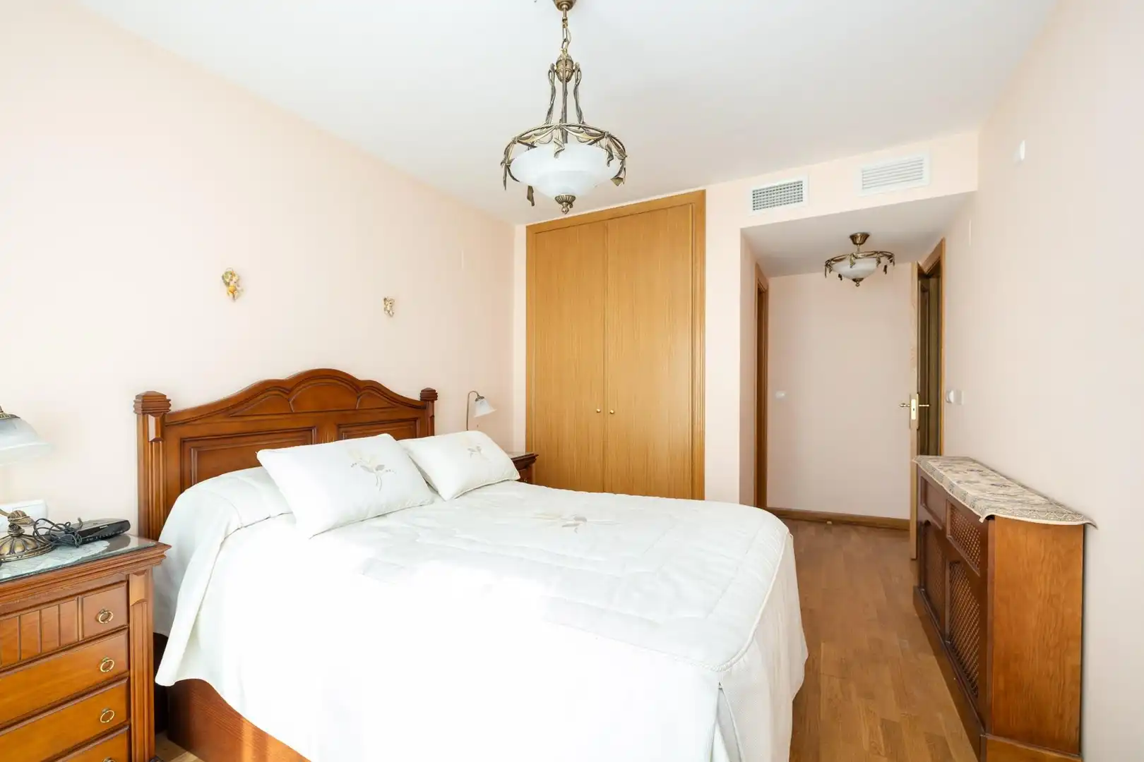 Habitación de Piso en venta en Granada con Aire acondicionado, Calefacción y Terraza