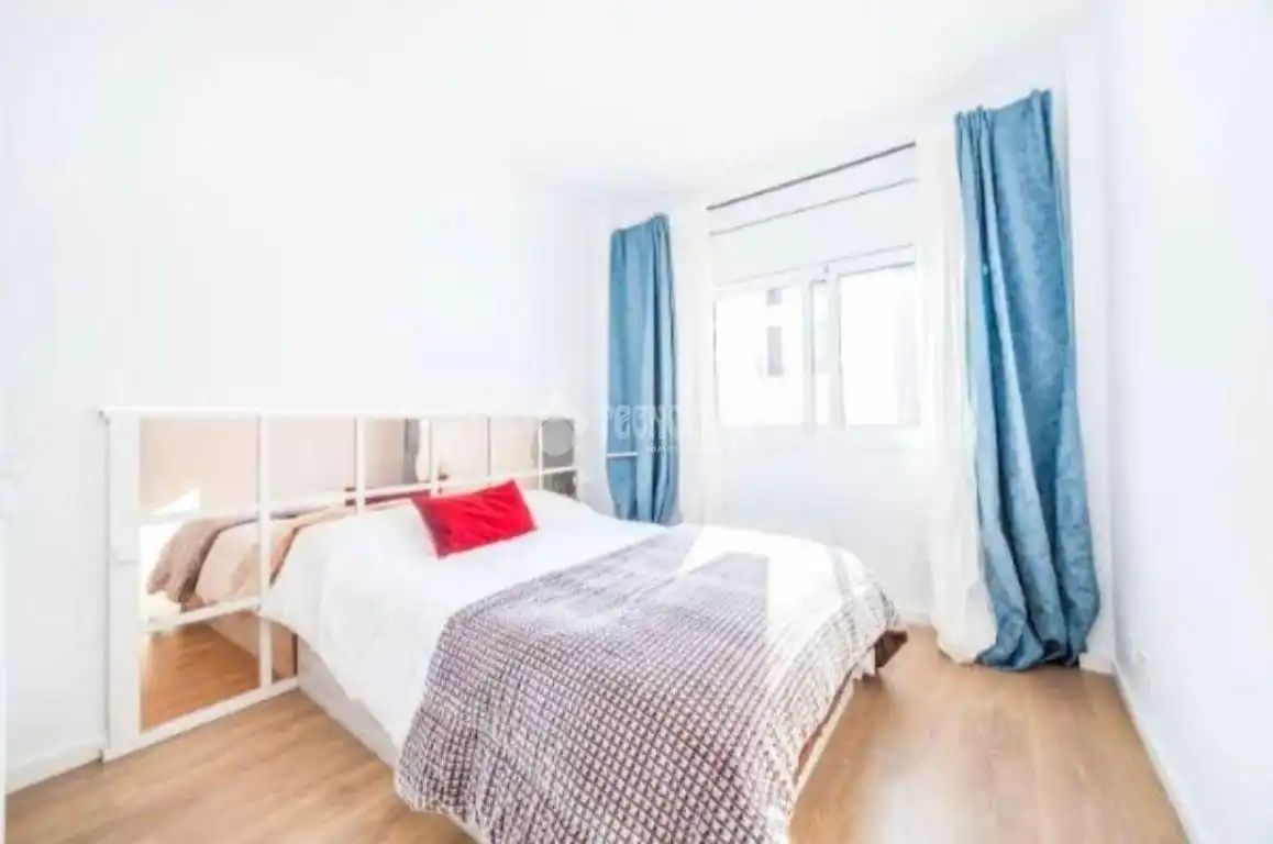 Habitación de Piso en venta en Barcelona con Aire acondicionado, Parquet y Balcón