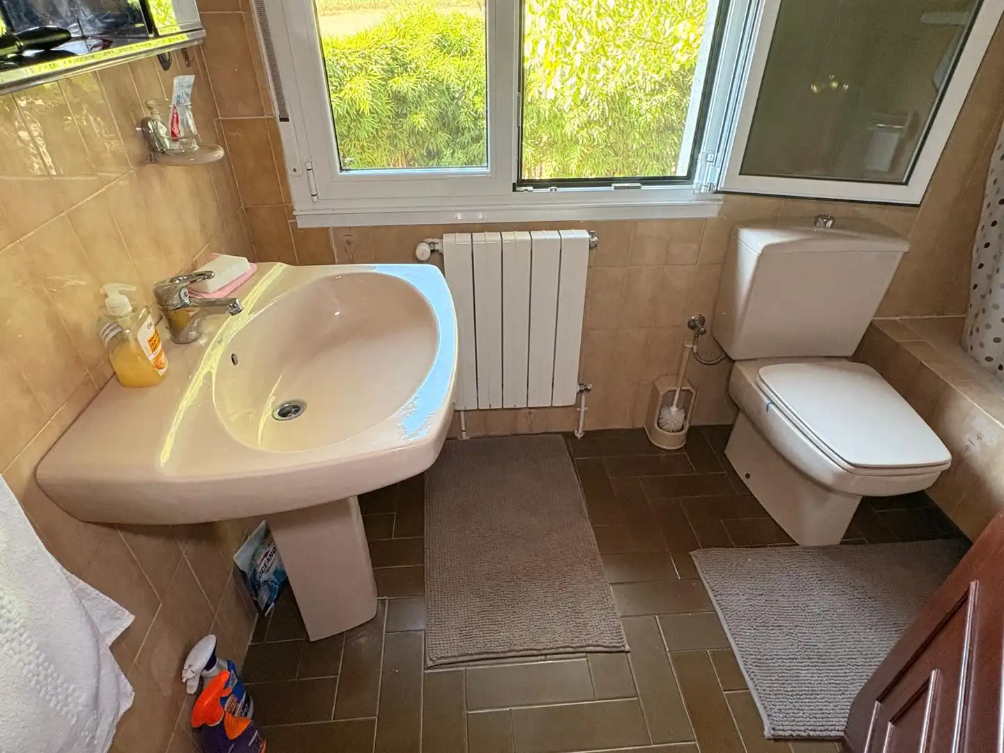Bany de Casa o xalet en venda en Teo amb Calefacció, Jardí privat i Terrassa