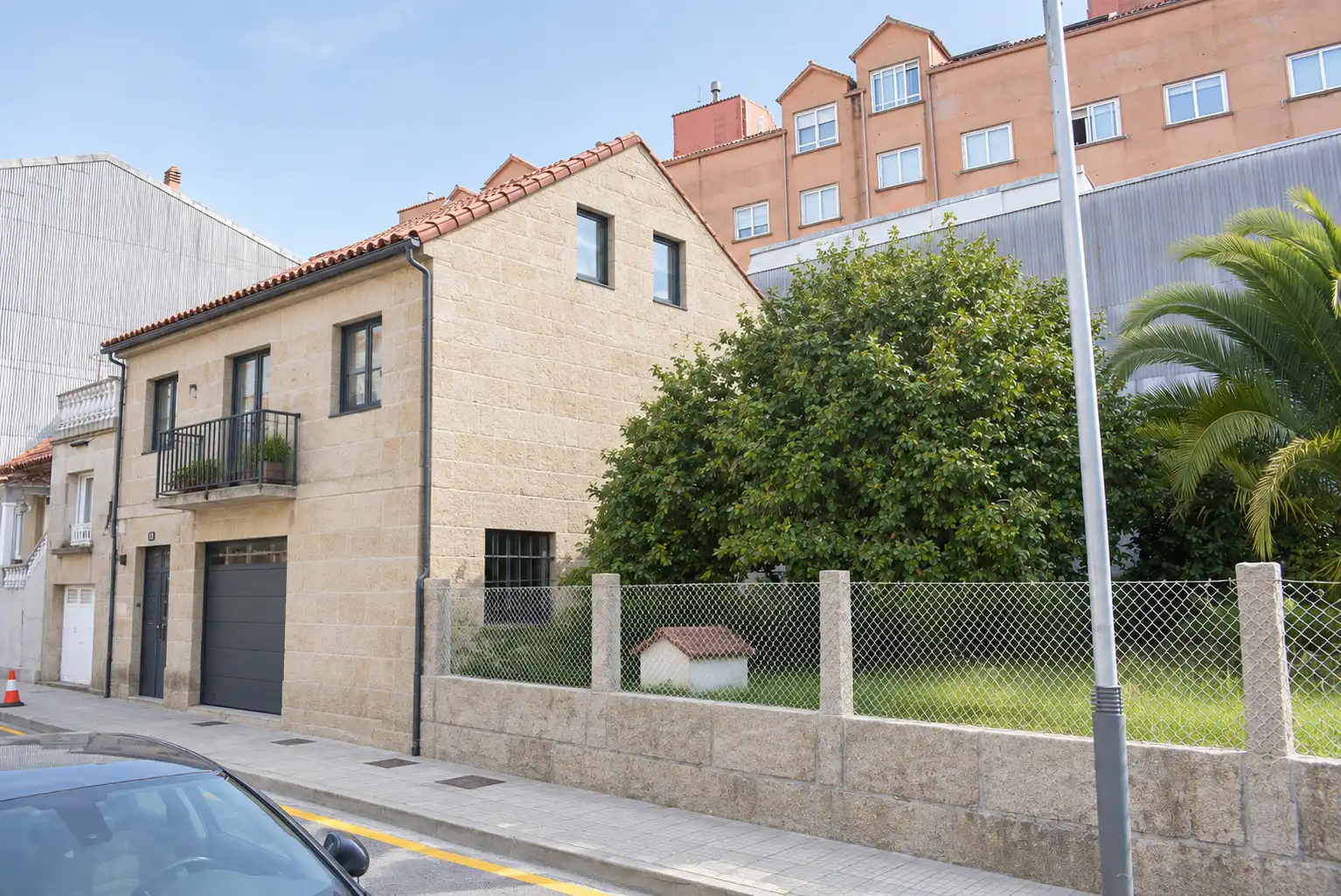 Exterior view of Houses for sale in A Parda