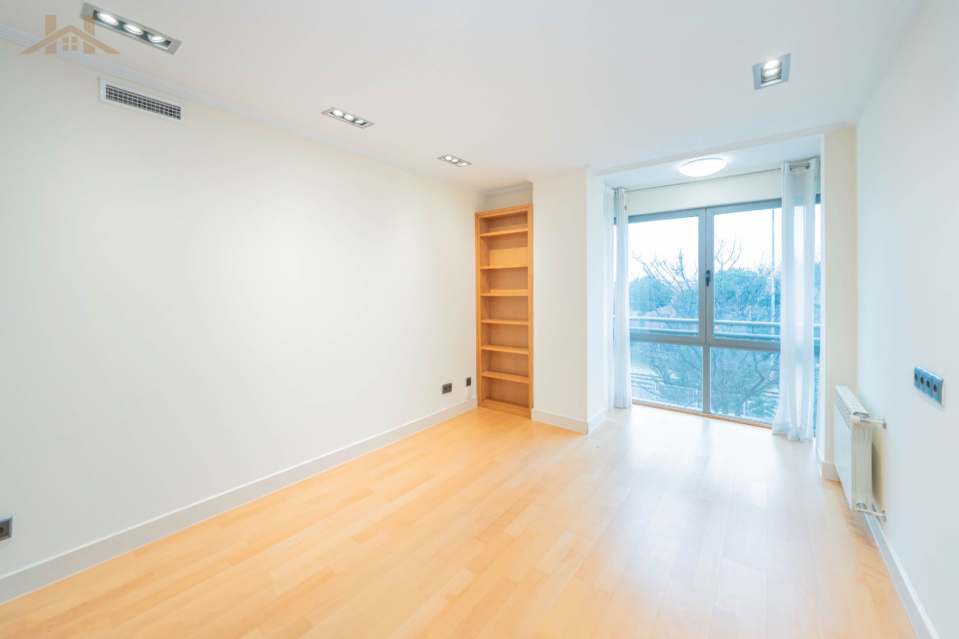 Dormitori de Pis en venda en  Madrid Capital amb Aire condicionat i Calefacció