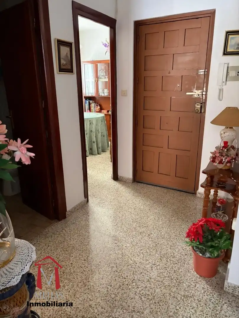 Piso en venta en Antequera con Amueblado y Balcón