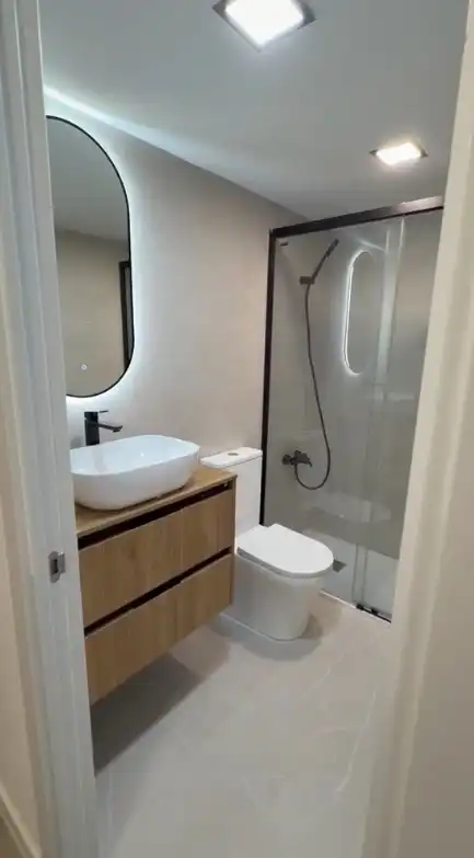 Bathroom of Flat for rent in Castelldefels  with Air Conditioner, Heating and Terrace