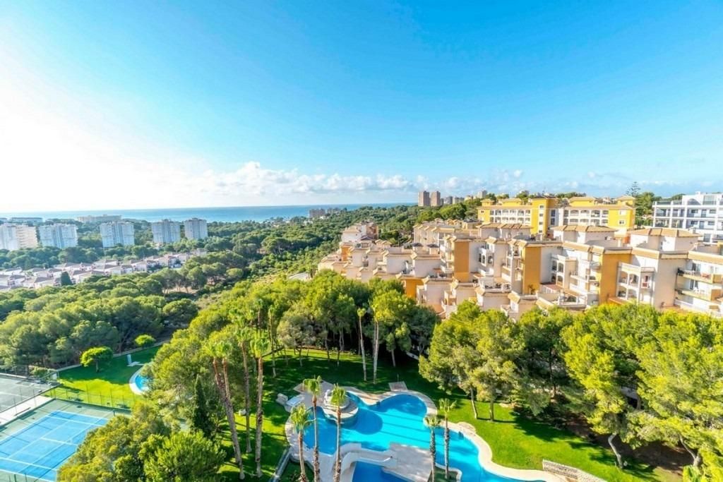 Exterior view of Flat for sale in Orihuela  with Terrace, Swimming Pool and Furnished