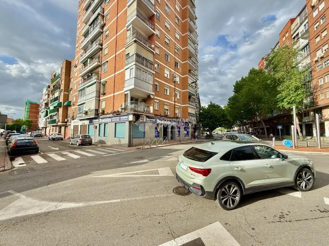 Außenansicht von Wohnung zum Verkauf in Alcalá de Henares mit Klimaanlage und Heizung