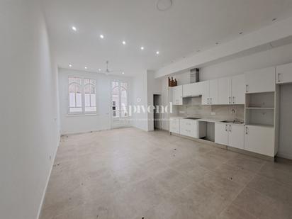 Cuina de Casa o xalet en venda en  Barcelona Capital amb Calefacció i Terrassa