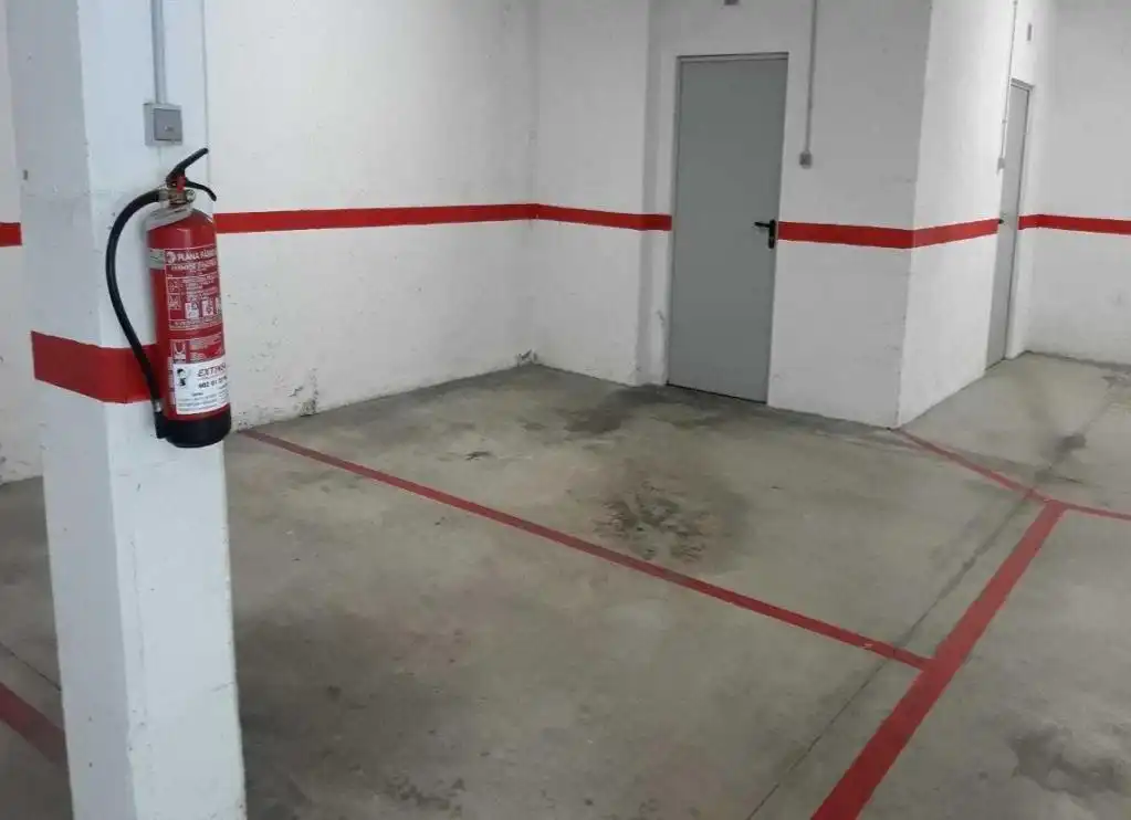 Parking for sale in LLUIS COMPANYS, imagen 6