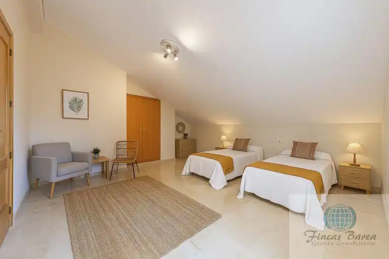 Habitación de Ático en venta en Fuengirola con Aire acondicionado, Terraza y Trastero