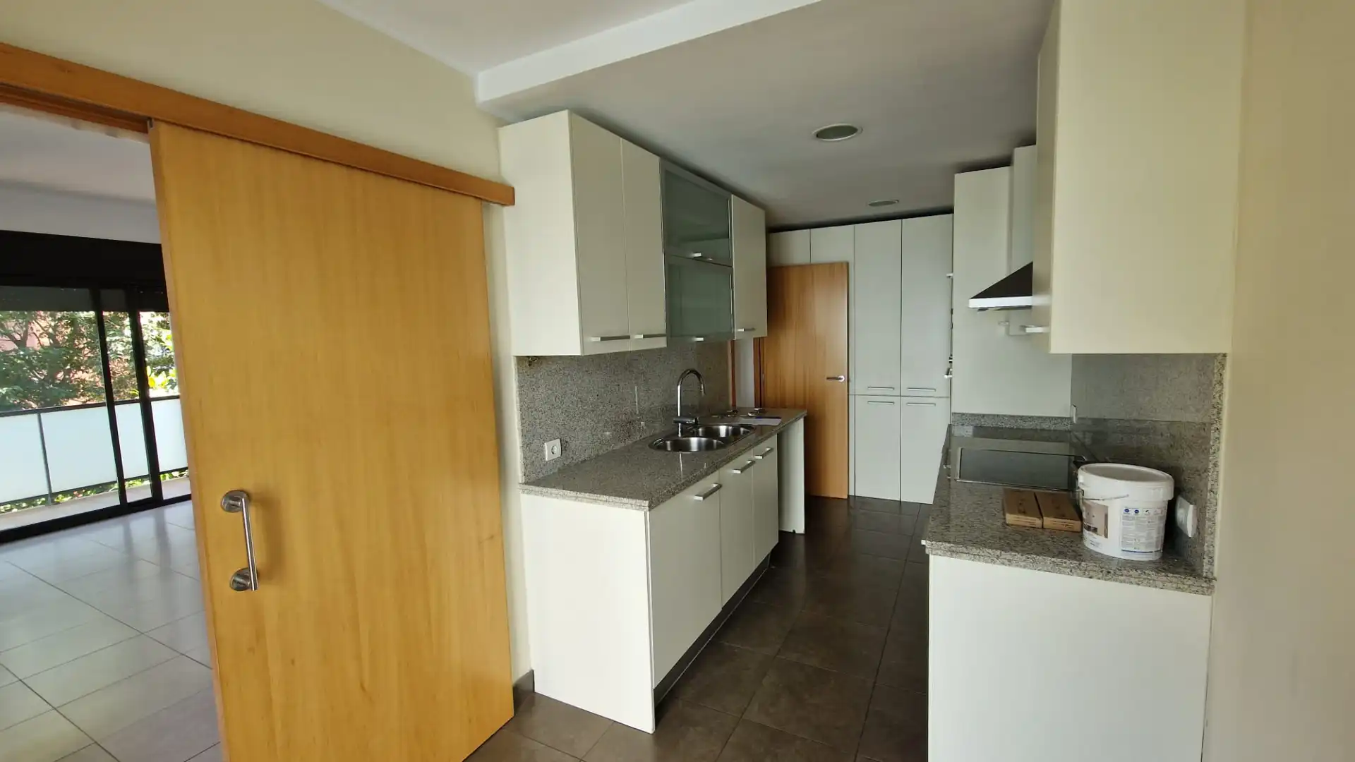 Kitchen of Flat for sale in Sant Cugat del Vallès  with Heating, Storage room and Oven