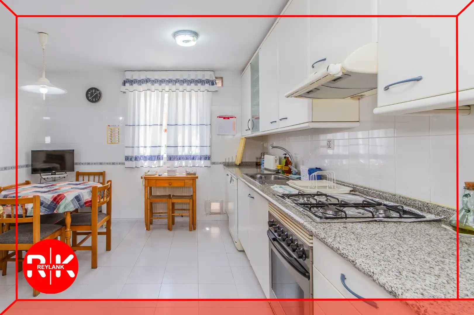 Cuina de Casa o xalet en venda en San Fernando de Henares amb Aire condicionat, Calefacció i Parquet