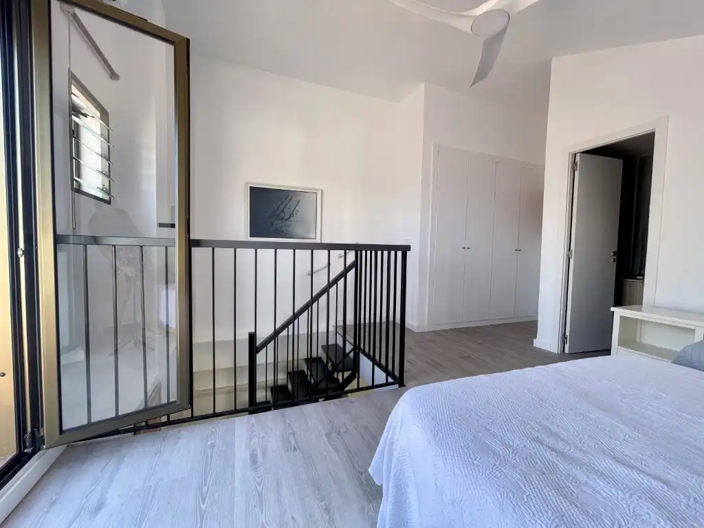 Schlafzimmer von Wohnungen zur Miete in Benicasim / Benicàssim mit Klimaanlage, Privatgarten und Terrasse