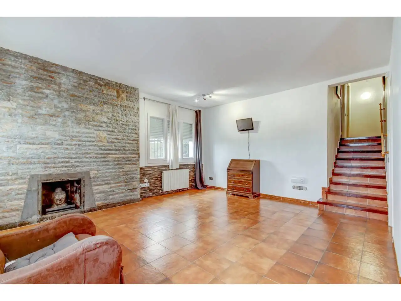 Living room of Houses for sale in Esplugues de Llobregat  with Air Conditioner, Heating and Private garden