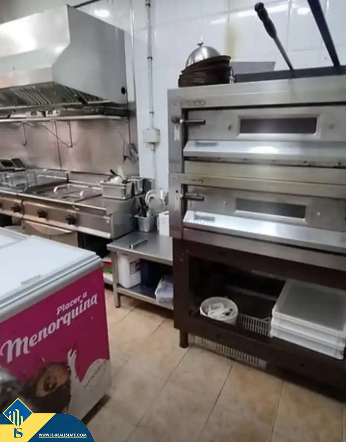 Local en venta en Torrevieja con Terraza y Amueblado