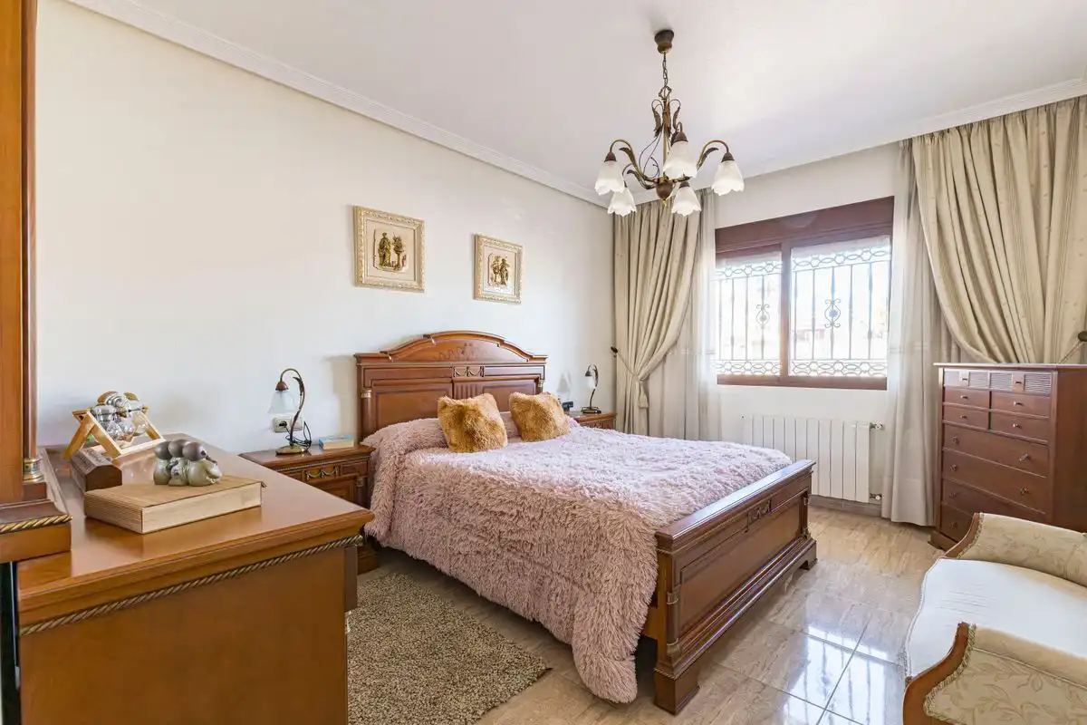 Habitación de Casa o chalet en venta en Alguazas con Aire acondicionado, Calefacción y Jardín privado