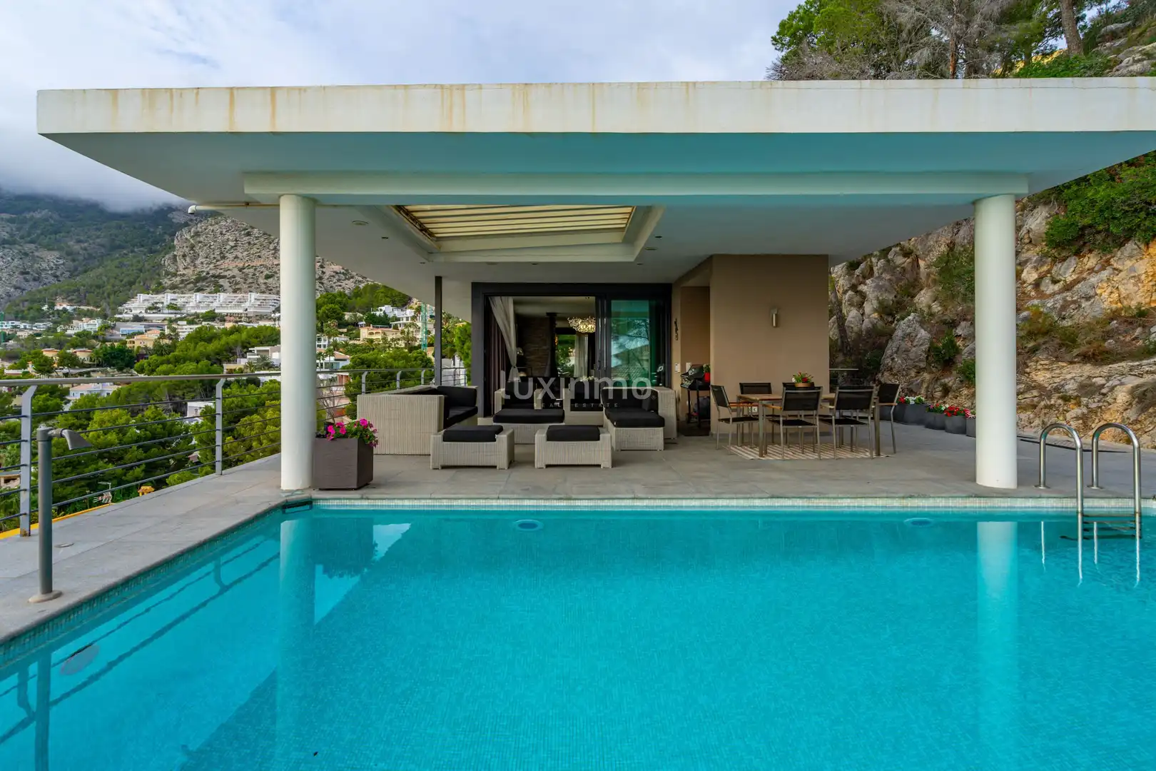 Vista exterior de Casa o chalet en venta en Altea con Aire acondicionado, Calefacción y Jardín privado