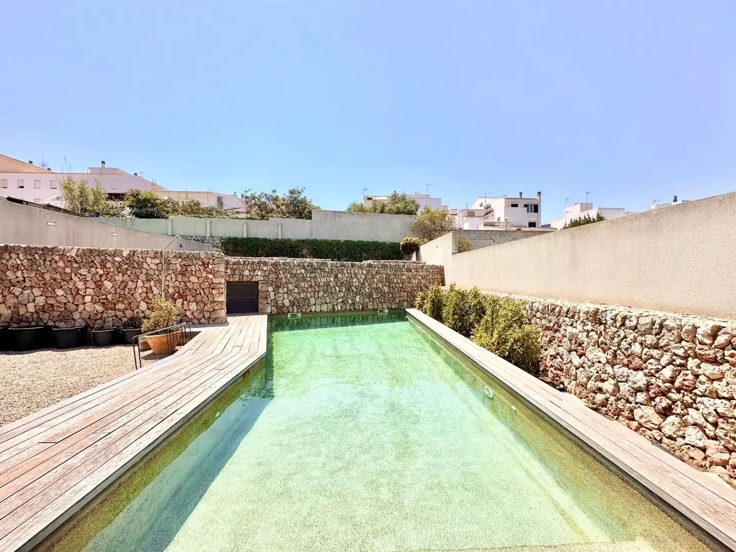 Piscina de Casa adosada en venda en Maó - Mahón amb Aire condicionat, Calefacció i Jardí privat
