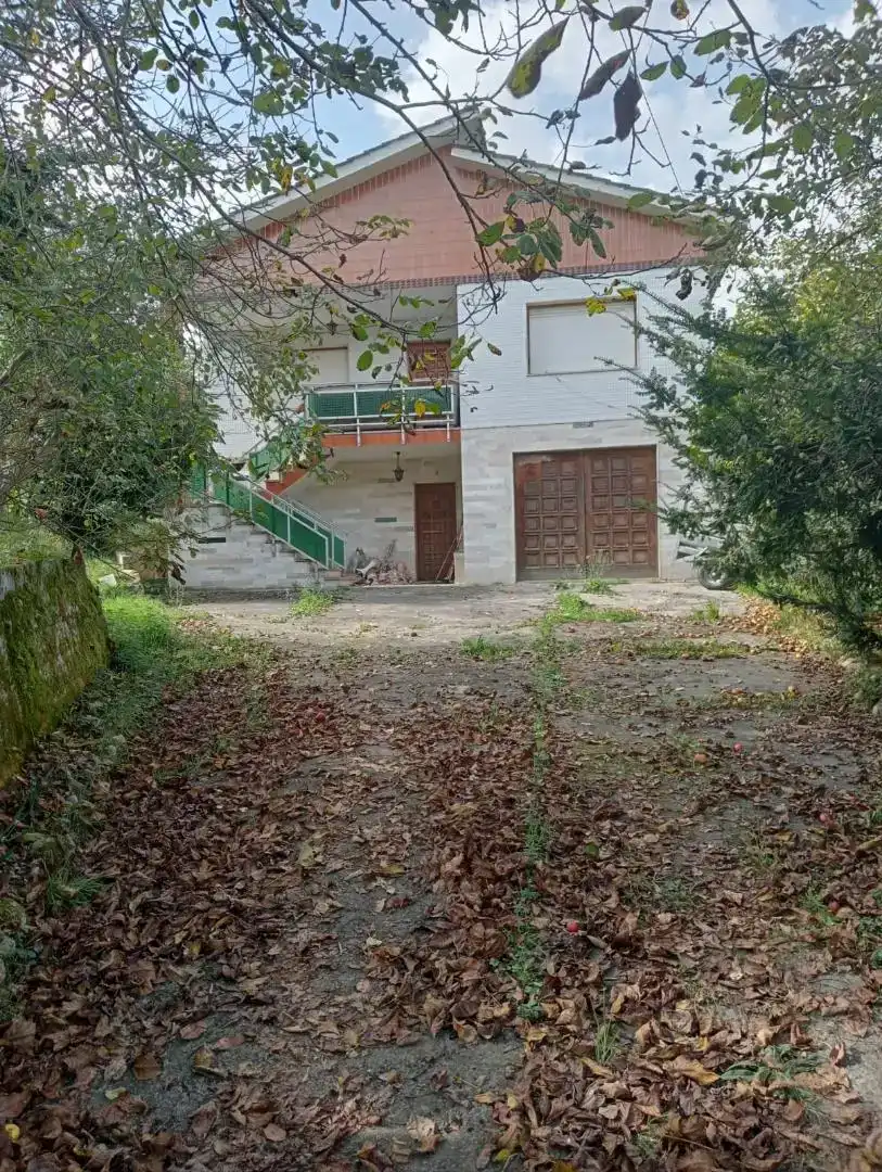 Casa o xalet en venda en Laviana amb Balcó