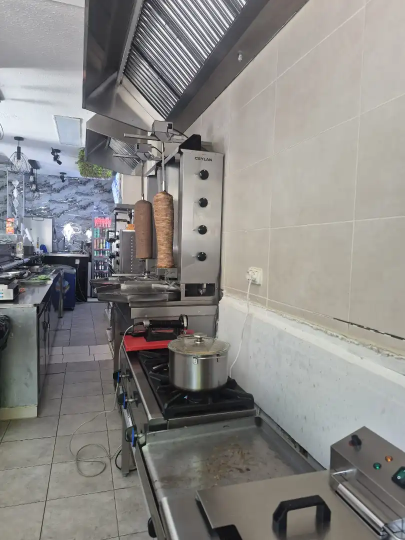 Local de lloguer en Móstoles amb Aire condicionat, Calefacció i Terrassa