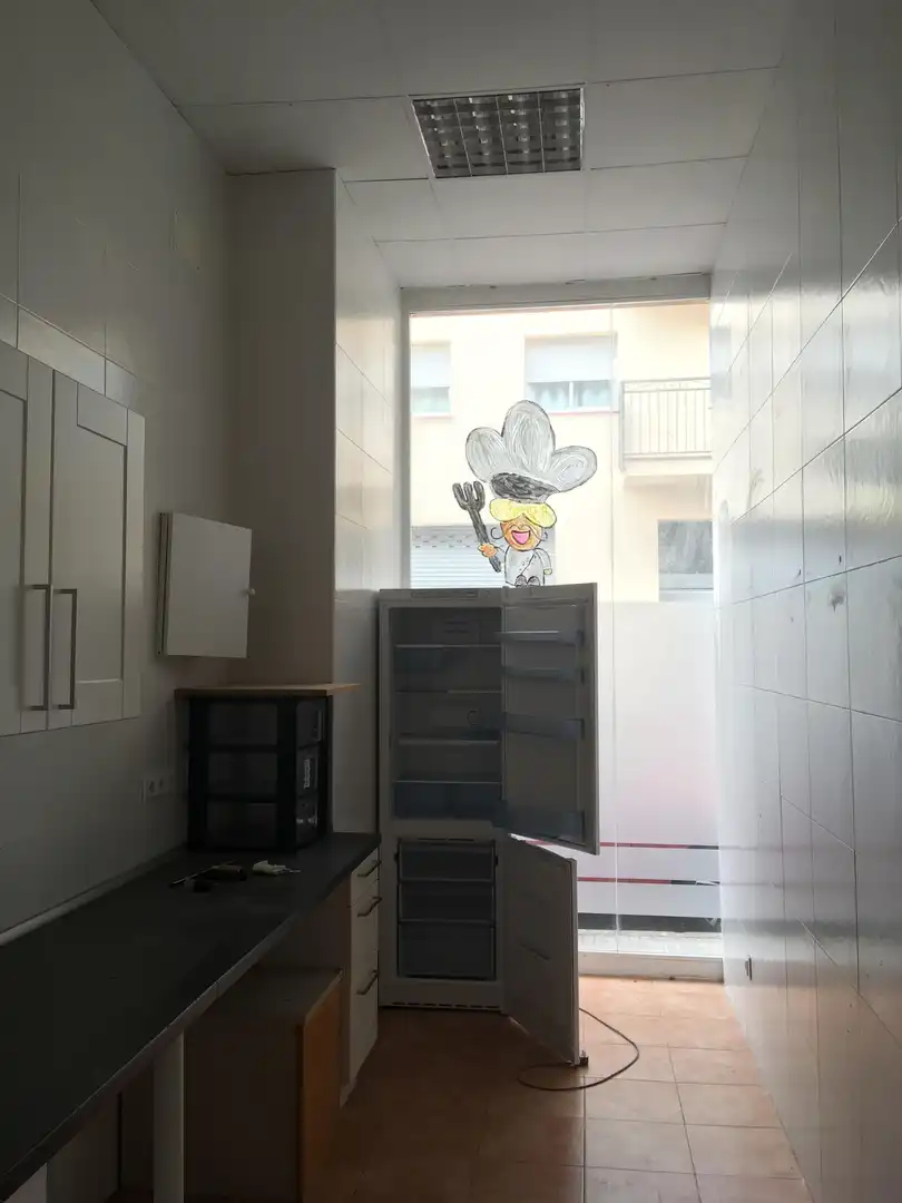 Business premises for sale in Carrer de la Torre de Taialà 40, imagen 10