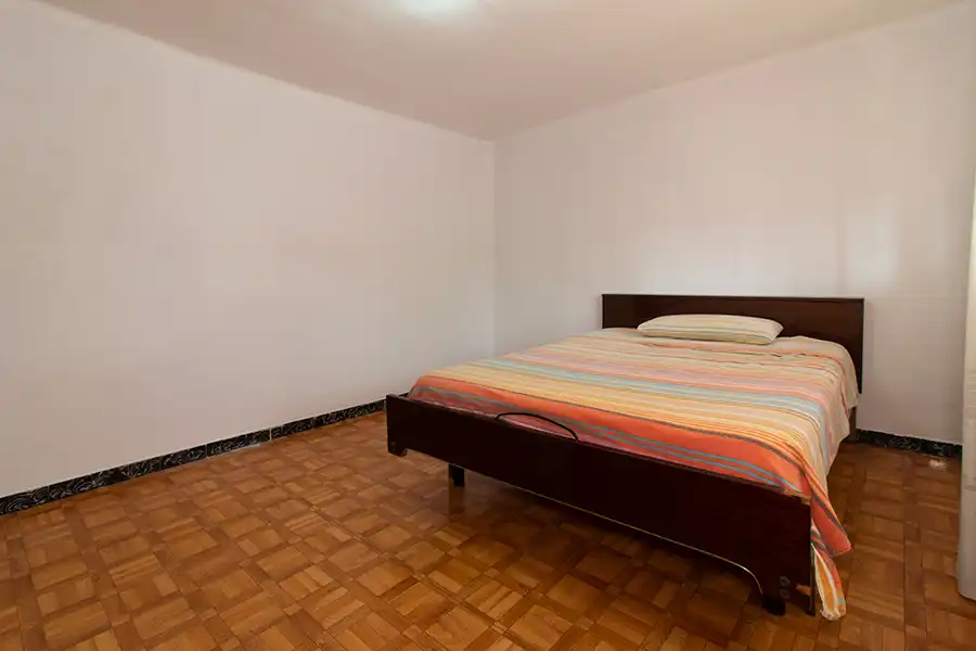 Habitación de Piso en venta en L'Hospitalet de Llobregat con Aire acondicionado, Terraza y Balcón
