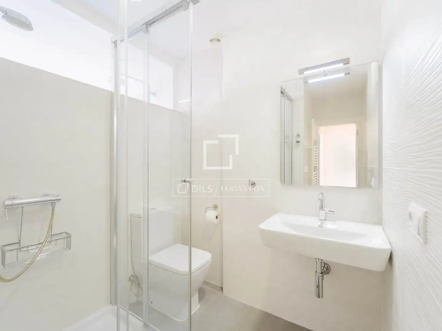 Bathroom of Flat for sale in L'Eixample