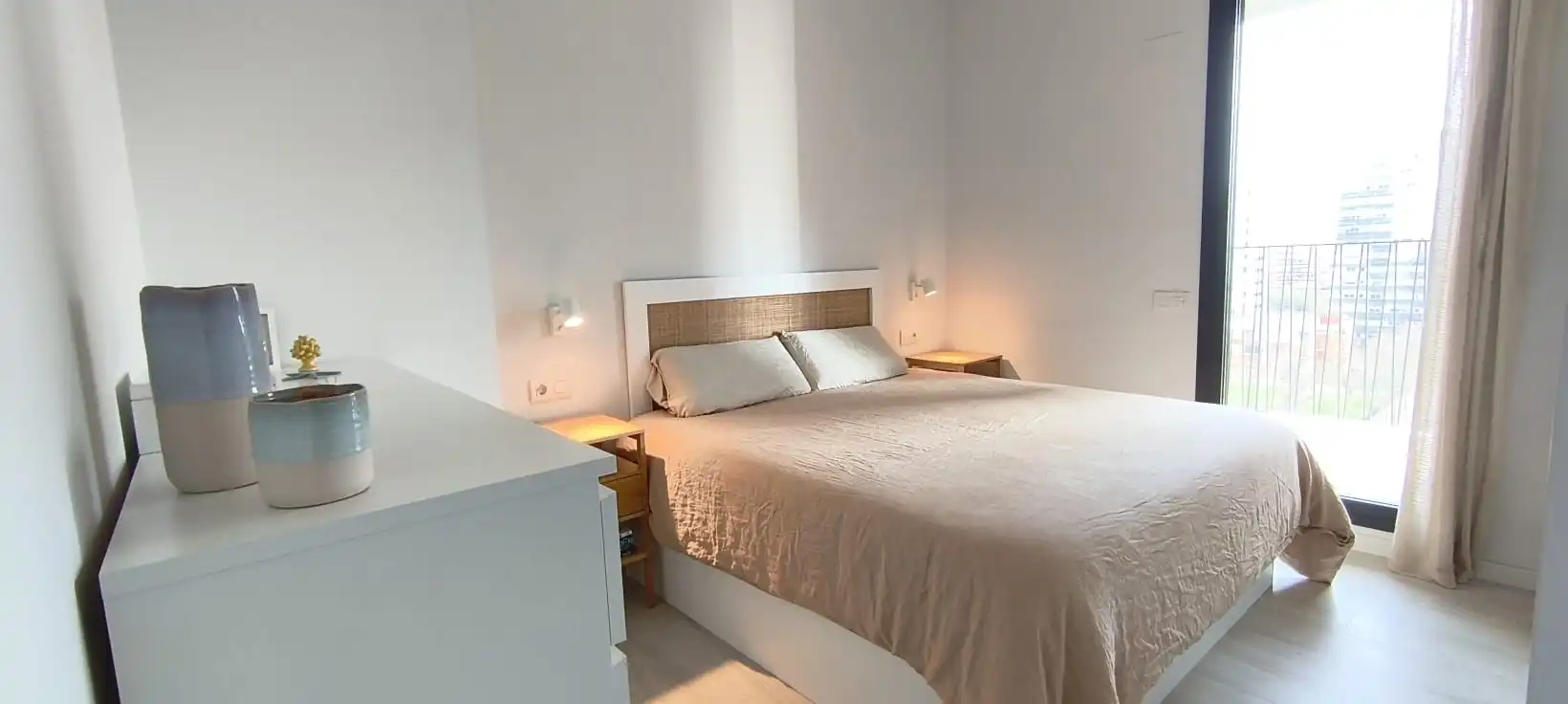 Schlafzimmer von Wohnung zum Verkauf in L'Hospitalet de Llobregat mit Klimaanlage, Heizung und Parkett