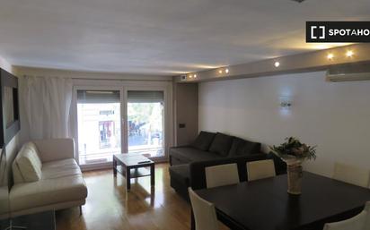Living room of Flat to rent in  Barcelona Capital  with Air Conditioner, Heating and Furnished