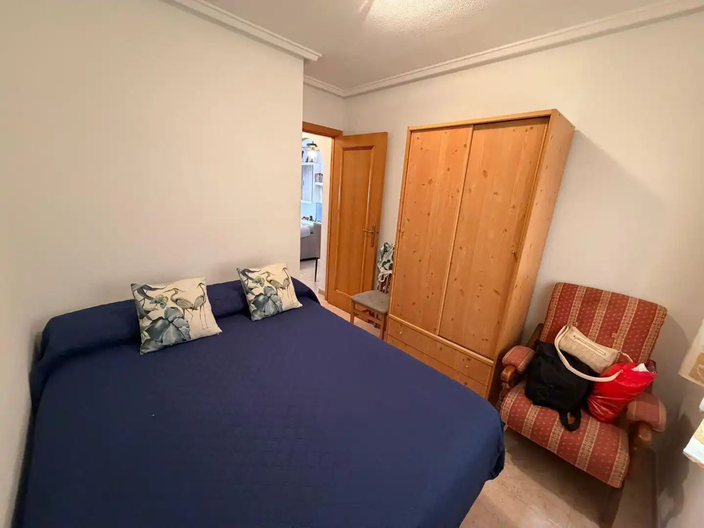 Dormitori de Apartament en venda en Torrevieja amb Terrassa, Moblat i Piscina comunitària