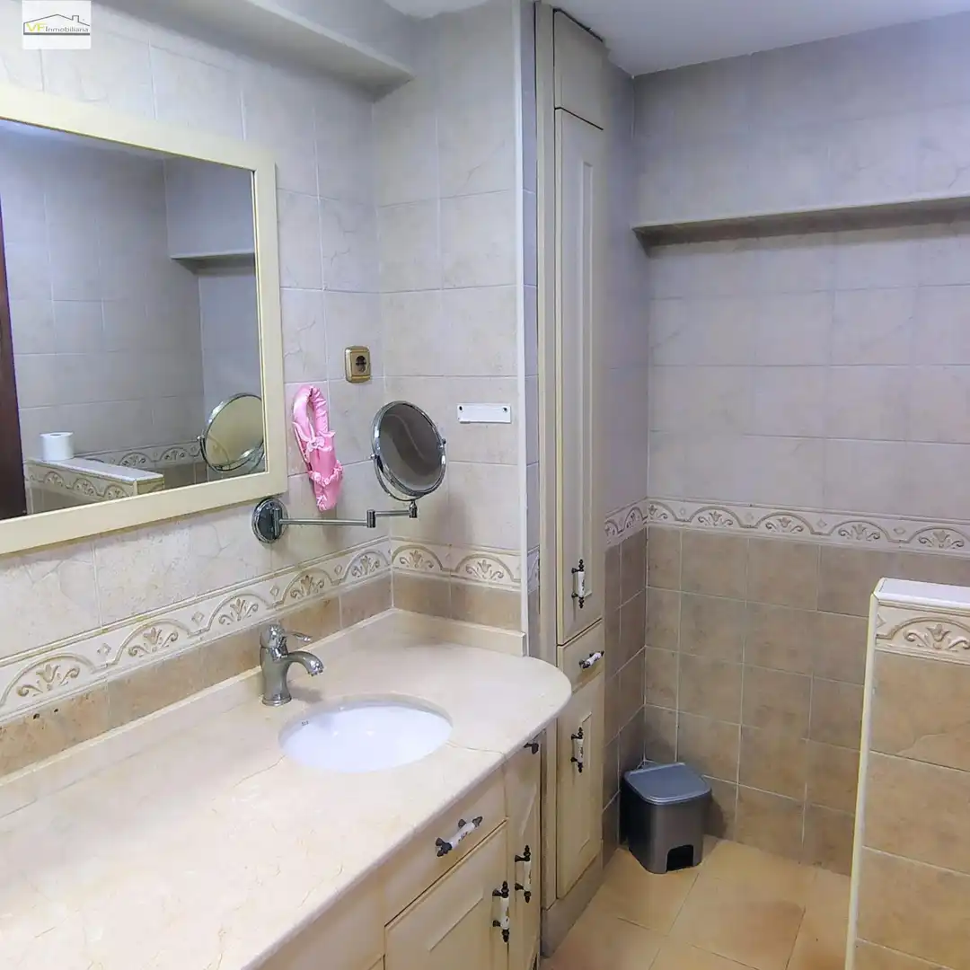 Bathroom of Houses for sale in Málaga  with Heating, Terrace and Storage room