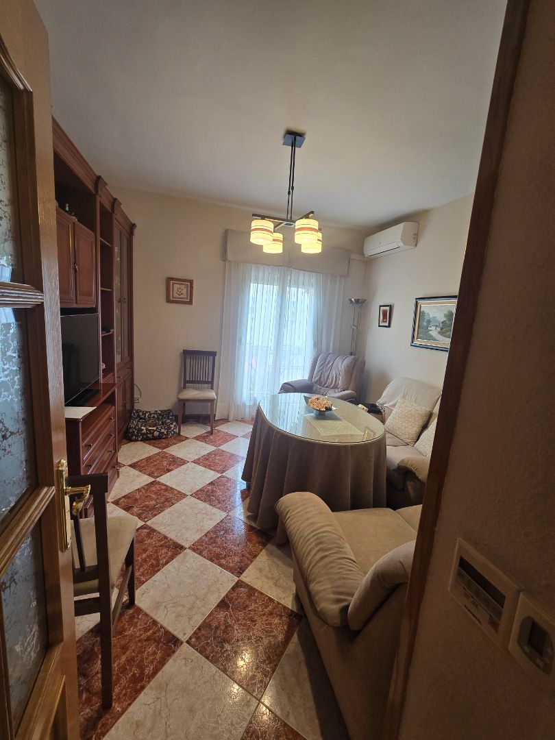 Sala de estar de Piso en venta en  Jaén Capital con Aire acondicionado, Amueblado y Horno