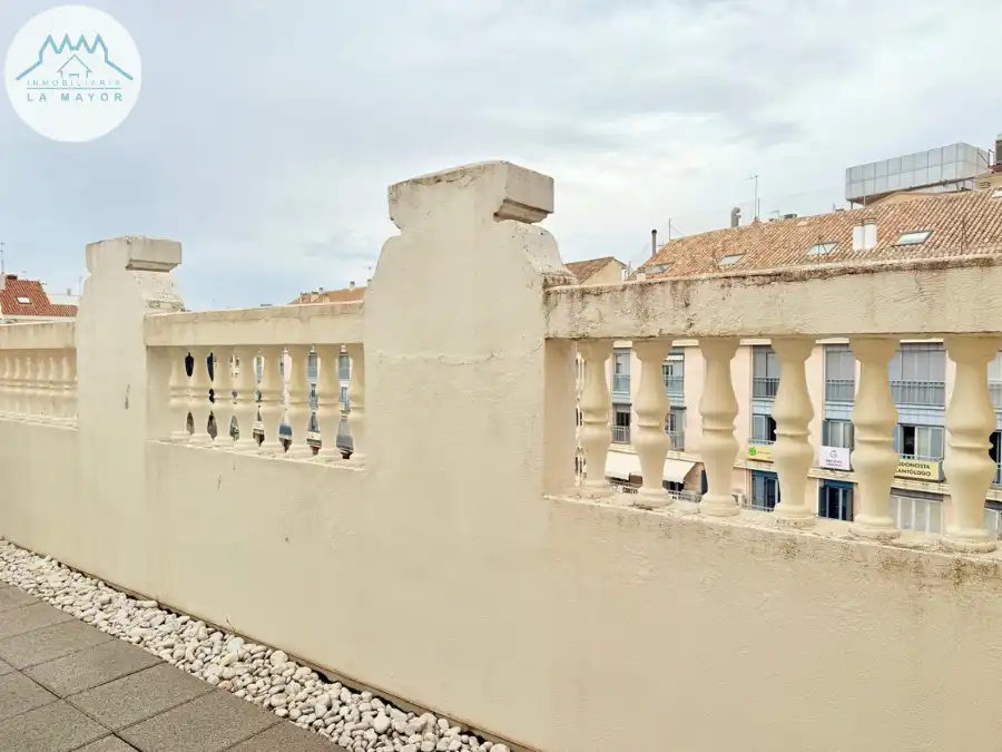 Vista exterior de Edificio en venta en Ciudad Real