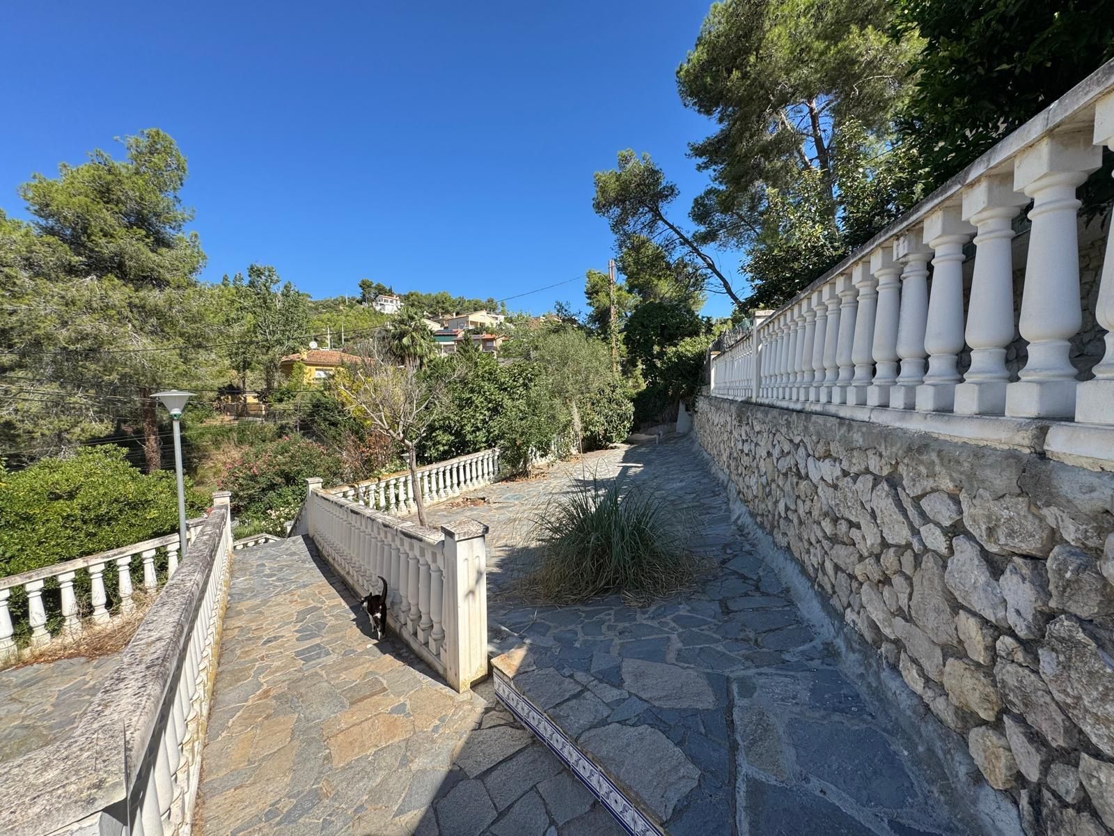 Vista exterior de Casa o xalet en venda en Olivella amb Aire condicionat, Jardí privat i Terrassa