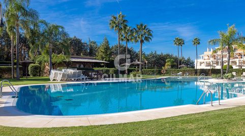 Foto 2 de Dúplex en venta en La Concha - Resina Golf, Estepona