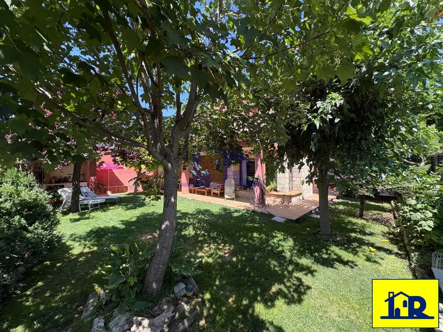 Jardí de Casa o xalet en venda en Sotorribas amb Calefacció, Jardí privat i Parquet