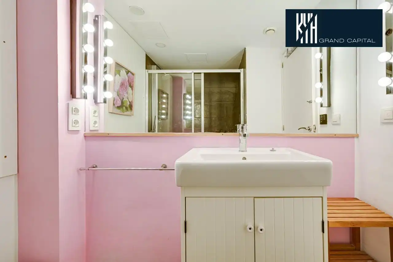 Detached house with pool for sale in Carrer Carrer Alexandria, imagen 17