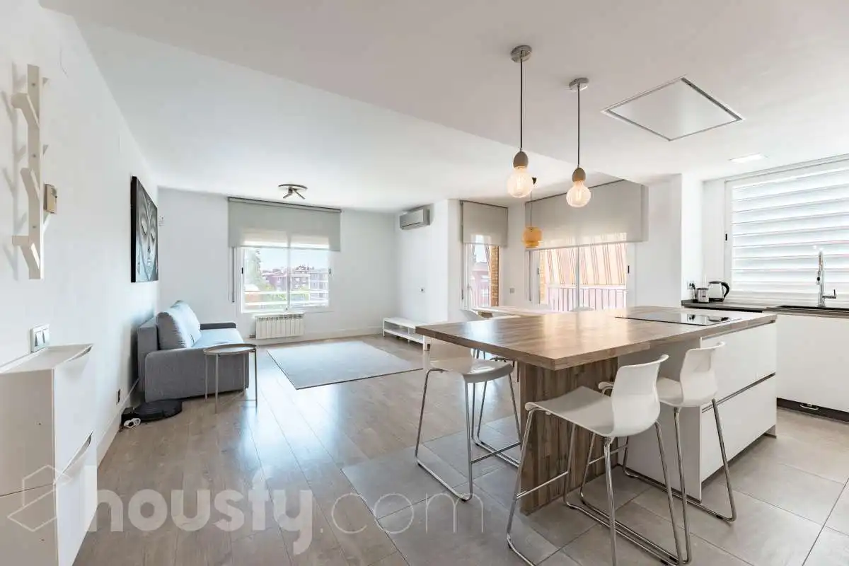 Wohnzimmer von Wohnung zum Verkauf in Castelldefels mit Klimaanlage, Heizung und Balkon