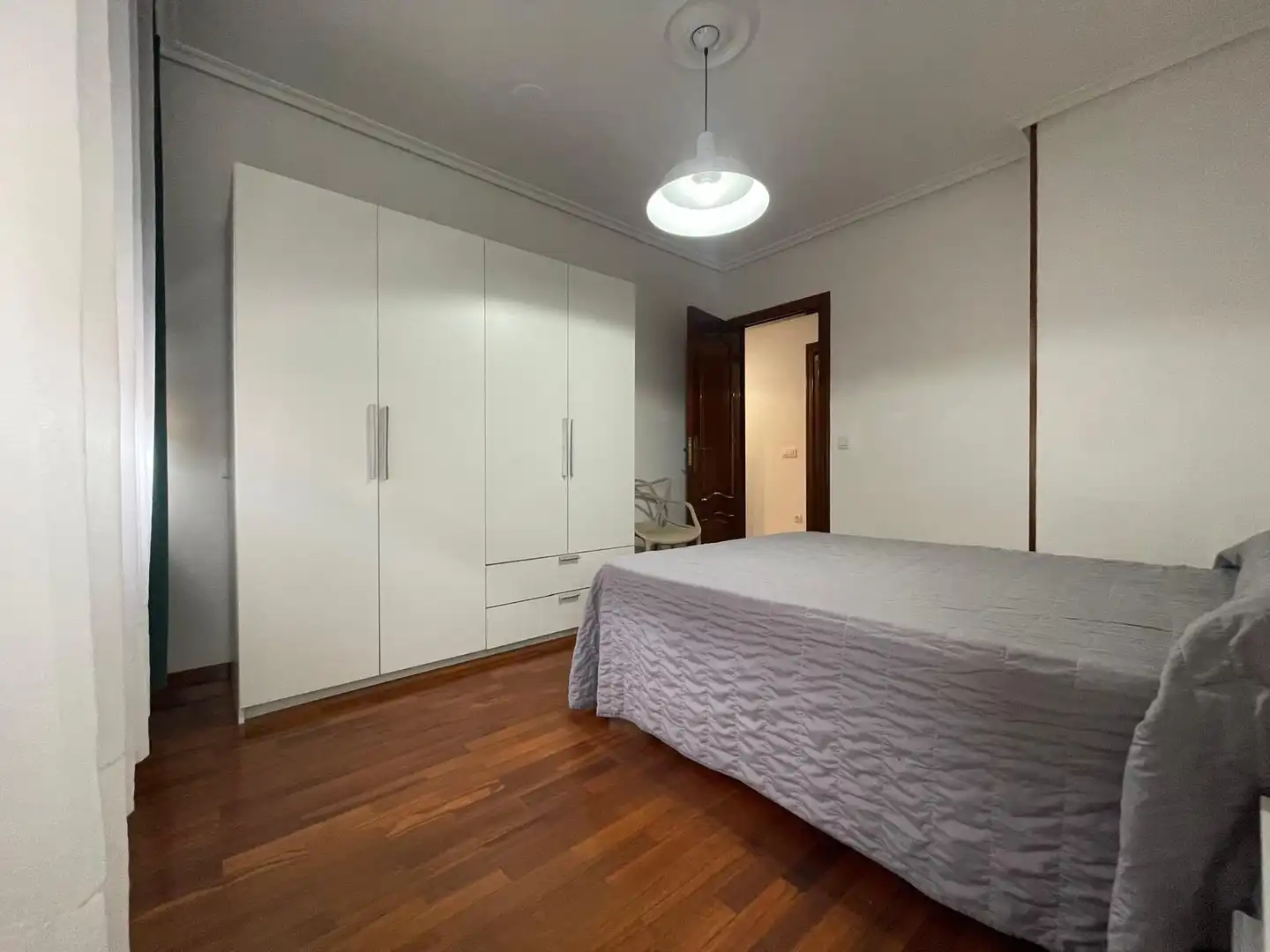 Dormitori de Apartament en venda en Ferrol amb Traster, Forn i Rentadora