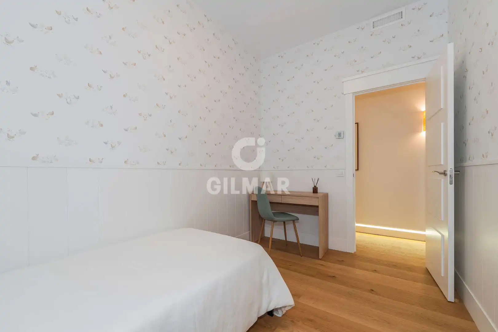 Habitación de Piso en venta en Madrid con Calefacción y Trastero