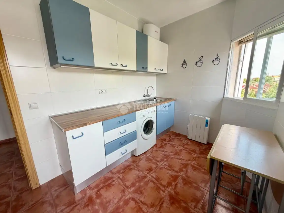 Küche von Wohnung zum Verkauf in Arganda del Rey mit Klimaanlage, Heizung und Terrasse