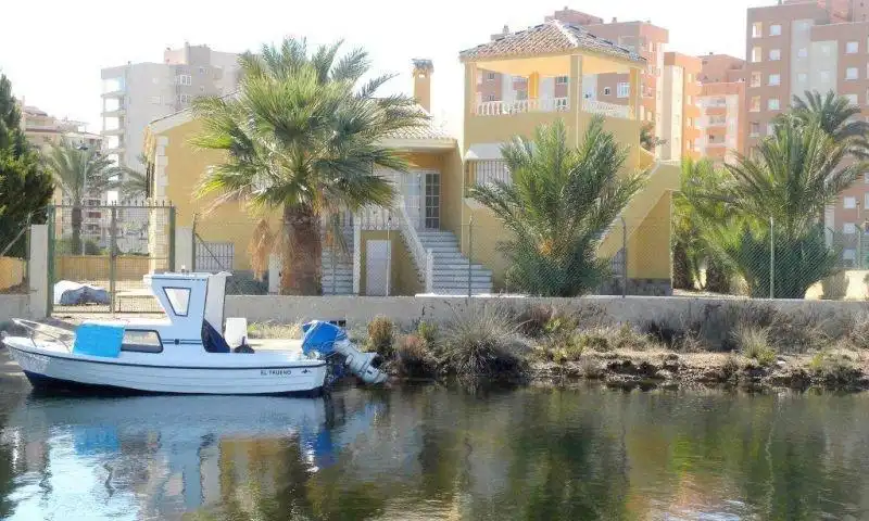 Villa mit Pool zum Verkauf in Veneziola