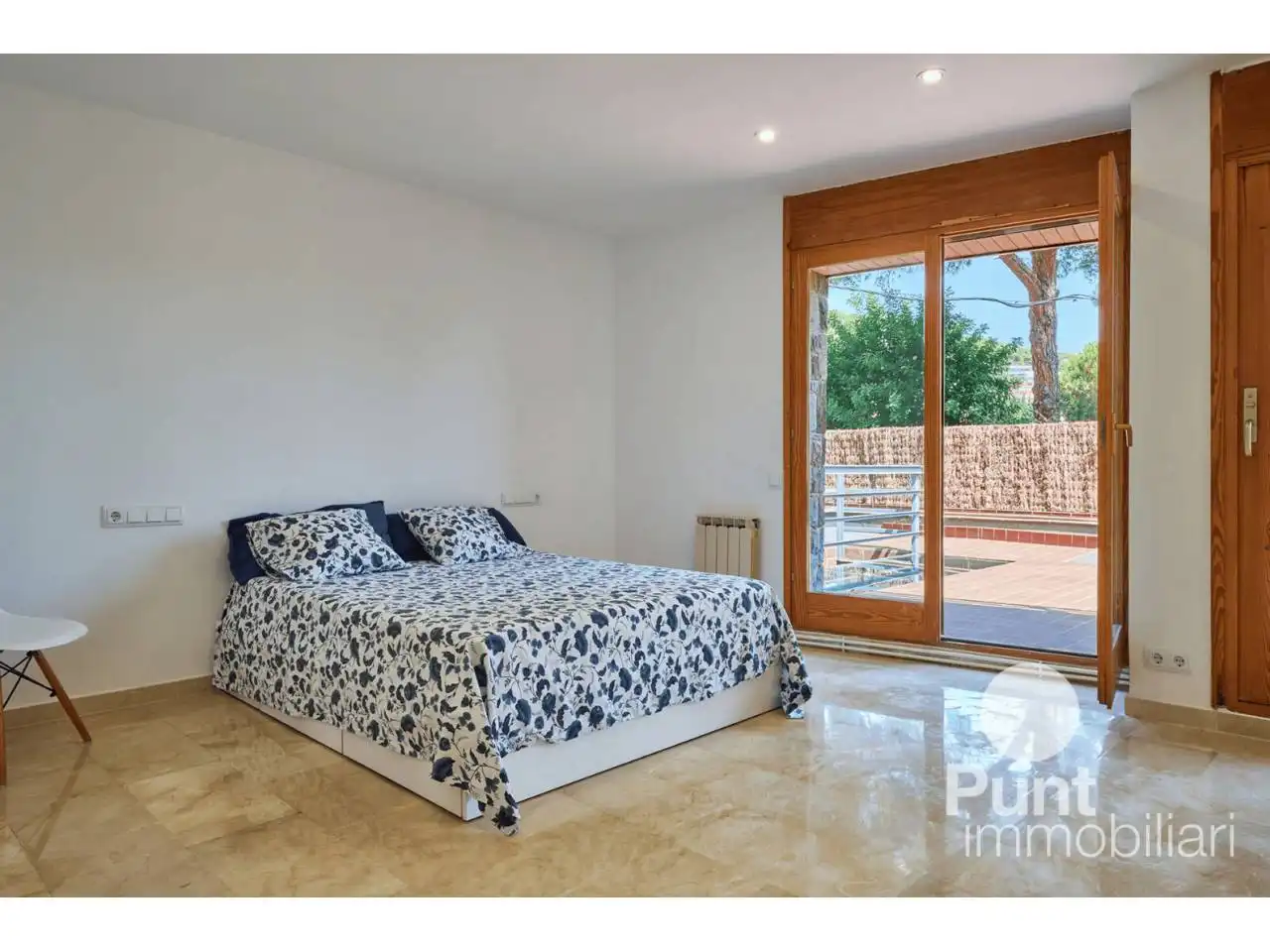 Dormitori de Casa o xalet en venda en Premià de Dalt amb Aire condicionat, Calefacció i Jardí privat